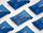 Blaue Verpackung mittig, mit RSB Logo und Muster aus RSB Logo und Stern in weiß. Um die Verpackung sind weitere Verpackungen in Blau nur mit RSB Logo drauf